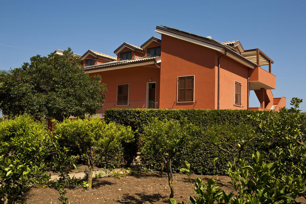 B&B 7Cento Ulivi Valderice Exterior photo